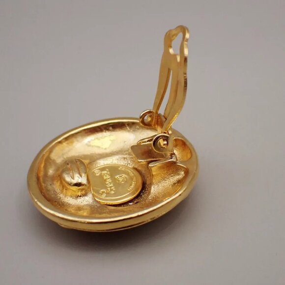 CHANEL CC Logo Round Button Earrings Clip-On Gold-Plated France 87RK795 - Picture 6 of 8